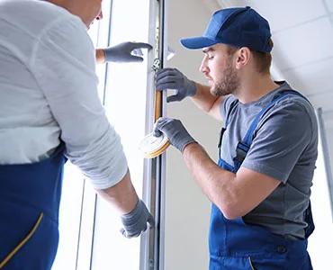 glass repair experts in East Lake, FL