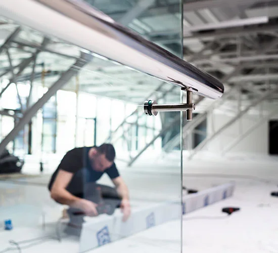 East Lake, FL highly skilled glass repair technicians
