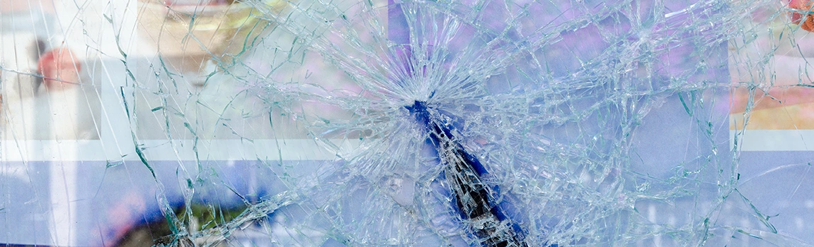 Window Broken Glass Repair in East Lake, FL