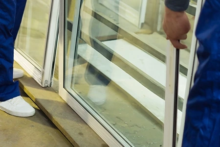 Commercial Glass Repair Technician in East Lake, FL